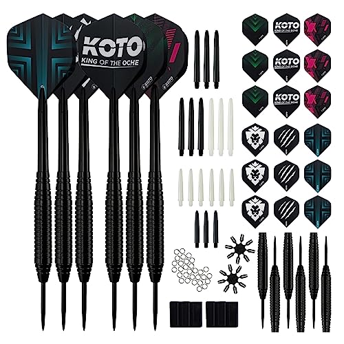 KOTO - Steel Tip Darts Set Inkl. 90 Stück Zubehör: 2 Sets Stahlspitzen, 6 Sets Dartschäfte (Nylon), 100 Micron Flights (55 mm + 8,6 mm), Hochwertiges Messing (Messing)