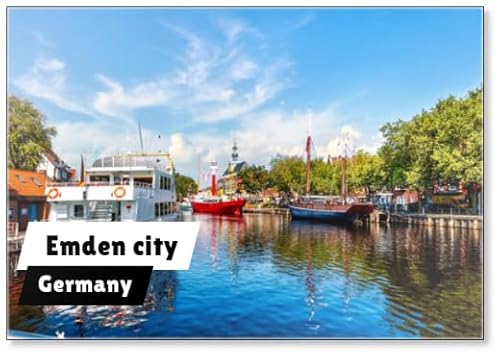 Hafen von Emden Stadt mit historischem Leuchtschiff und Segelschiff, Niedersachsen, Deutschland, Kühlschrankmagnet