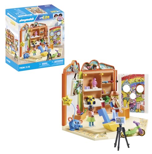 PLAYMOBIL MyLife 71536 Spielwarenladen, aufregende Momente im Spielparadies, inklusive Gamingecke und Fotowand, detailreiches Spielzeug für Kinder ab 5 Jahren