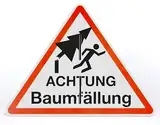 AllesKlaro® - Warnschild Aufsteller - Achtung Baumfällung Gefahr - Dreieck - freistehend aufstellbar - 4mm Alu Verbundplatte (50x40cm)