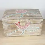 Oriental Galerie B-Ware Truhe Holzkiste Holztruhe Schatztruhe Kiste Box Palmenholz Holzbox Lotus Schnitzereien Shabby Used Look Natur