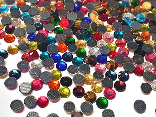 Perlin 700 Stück, Hotfix Strasssteine Mix Farben Größenauswahl 3/4/5 mm Bunte zum Aufbügeln Glitzersteine Rhinestone Selbstklebend Mehrfarbiges (4,6mm ~ 5mm SS20)