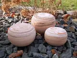Tierurne für den Außenbereich - Linsenform, frostsichere Keramik, Struktura, Vol. ca. 2,00 Ltr.