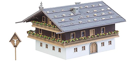 Faller FA 130554 - Alpenhof, Zubehör für die Modelleisenbahn, Modellbau, 179 x 156 x 115 mm, Weiß, Grau und Braun