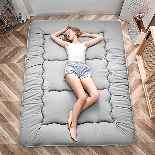 MAXYOYO Klappmatratze Futon Matratze Bodenmatratze Gepolsterte Japanische Tatami Gesteppte Bett, Dicke Faltmatratze Schlafmatte Rollmatratze Bodenliege Gästematratze (Grau, 135x190 cm)