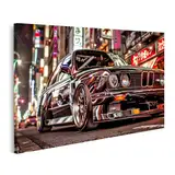 islandburner Bild auf Leinwand Klassischer BMW in nächtlicher Stadt Japan für Wohnzimmer Autofans Autoshowroom Bilder Wandbilder Poster