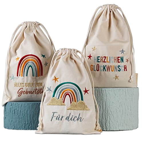 Papierdrachen 3 Geschenksäckchen zum Geburtstag - Regenbogen - aus Baumwolle - wunderschön und hochwertig bestickt - ideal zum Verpacken von Geschenken - Größe 20x30 cm mit Zugband