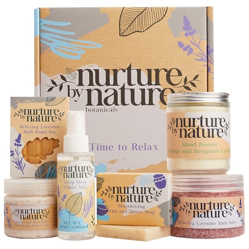 Nurture by Nature RELAX-Box, Geschenkset für Frauen, Lavendel-Kissennebel, Badesalz, Badebombe, Kerze und mehr, Beauty-Geschenksets, Wellness-Geschenke für Frauen, Geschenke für Frauen