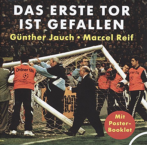 Das erste Tor ist gefallen: Eine Live-Kommentierung eines absurden Fußballtortheaters
